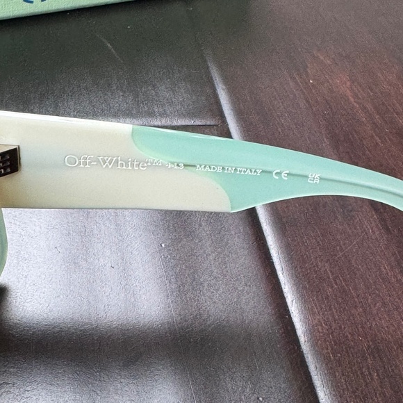 Off-White Unisex Seattle Sunglasses